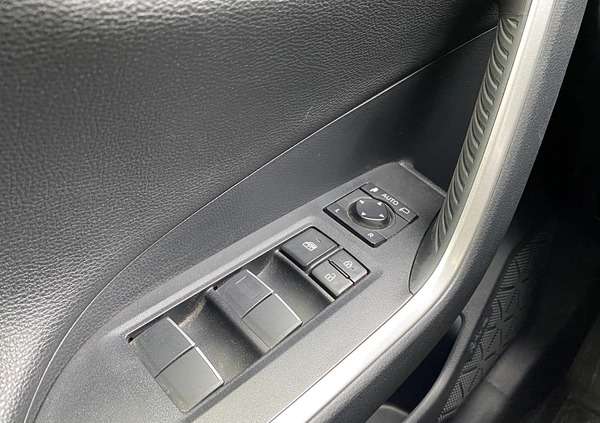 Toyota RAV4 cena 135500 przebieg: 97000, rok produkcji 2019 z Żyrardów małe 562